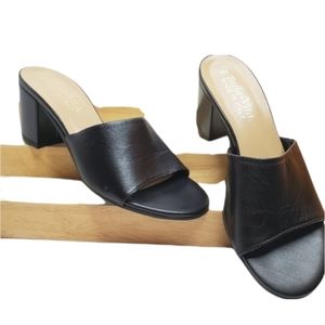 Bella-vita made in italy black leather heels Sz 8N